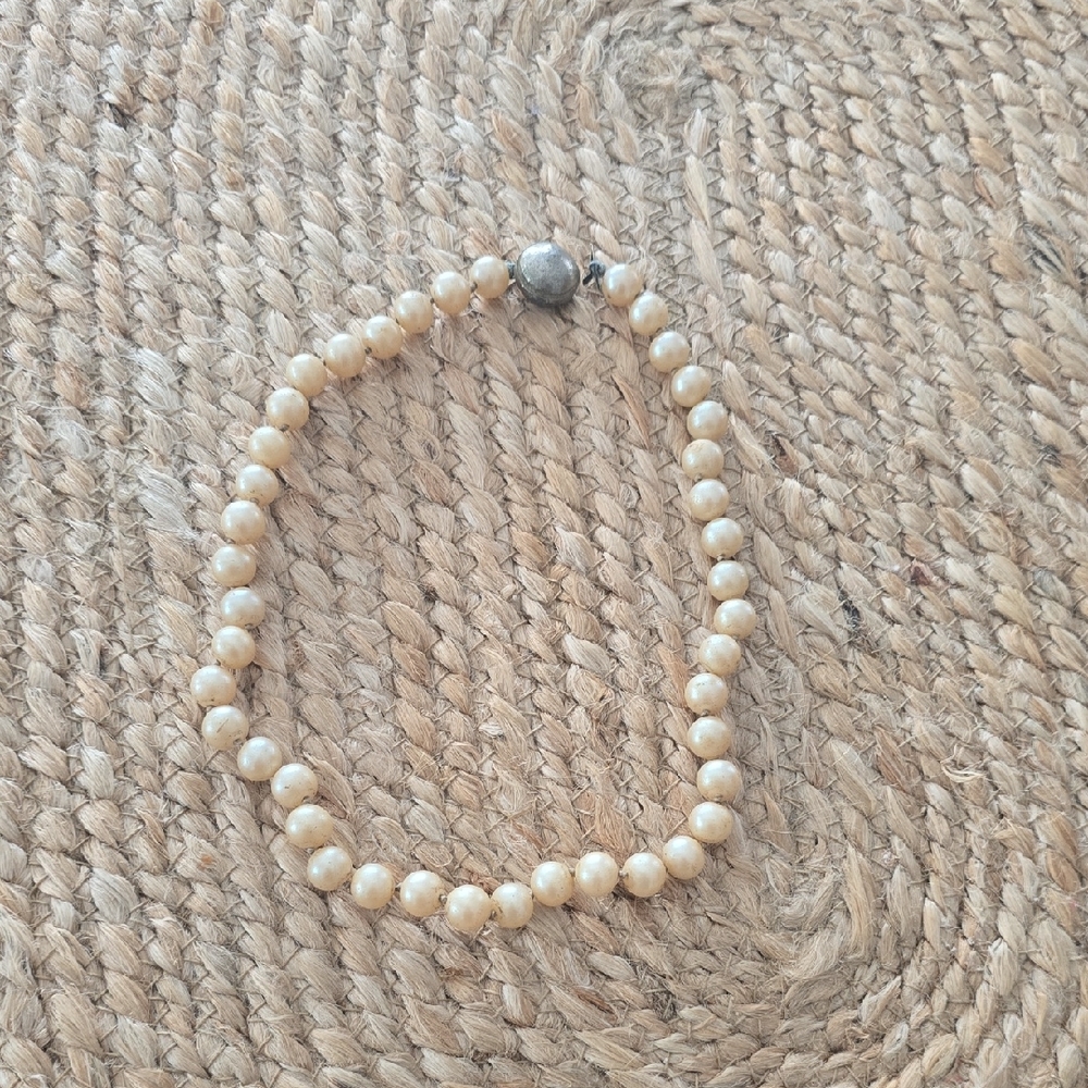Vintage Cream Pearl Necklace